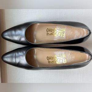 Beautiful gray pumps